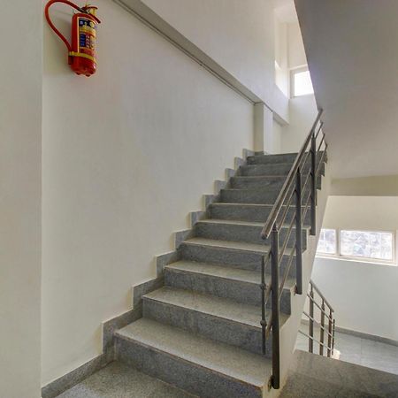 Hotel O Stay U Like Hotel'S Haiderabad Buitenkant foto