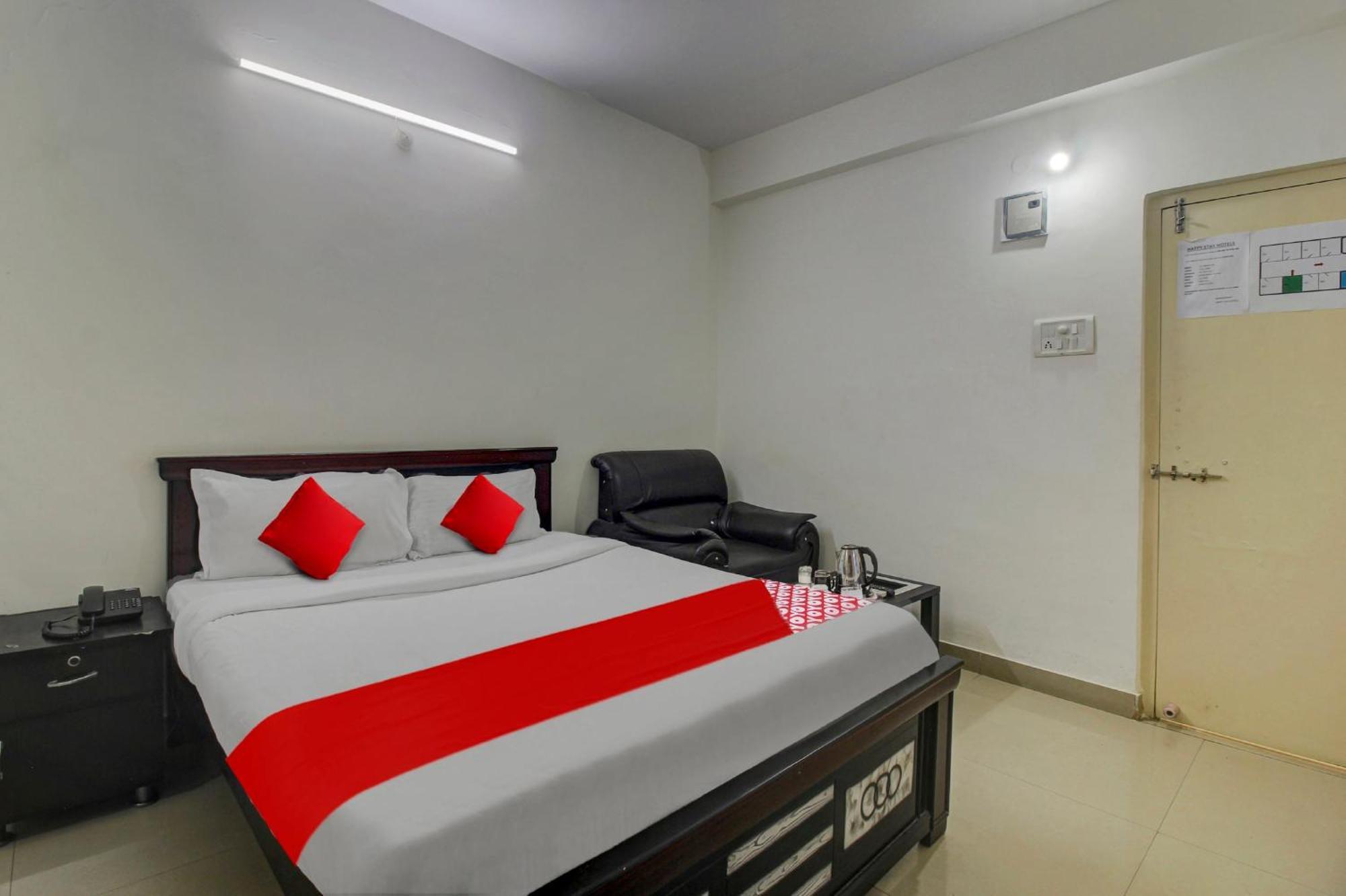 Hotel O Stay U Like Hotel'S Haiderabad Buitenkant foto