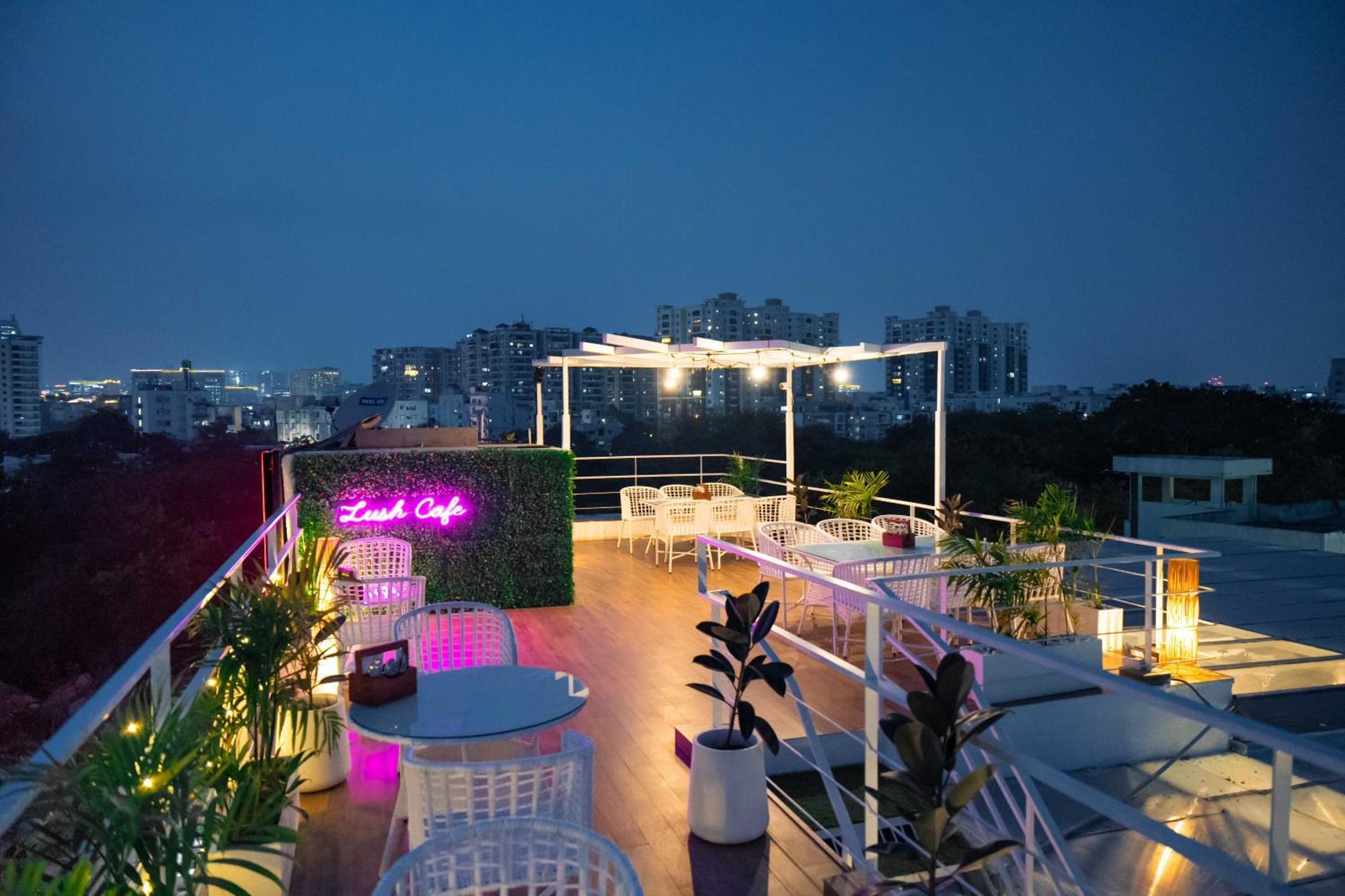 Hotel O Stay U Like Hotel'S Haiderabad Buitenkant foto